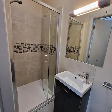 Vandrarhem Trivia House