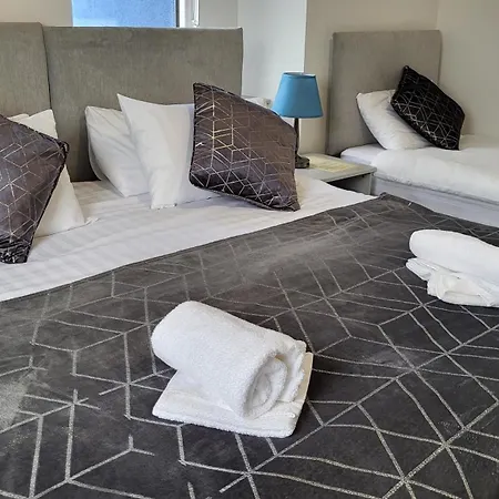 Trivia House * Swanlinbar