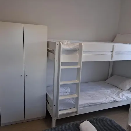 Albergue Trivia House *