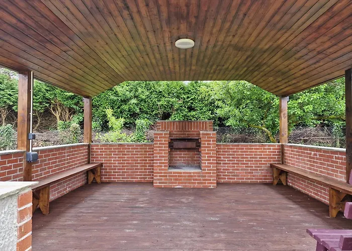 Hostel Trivia House *