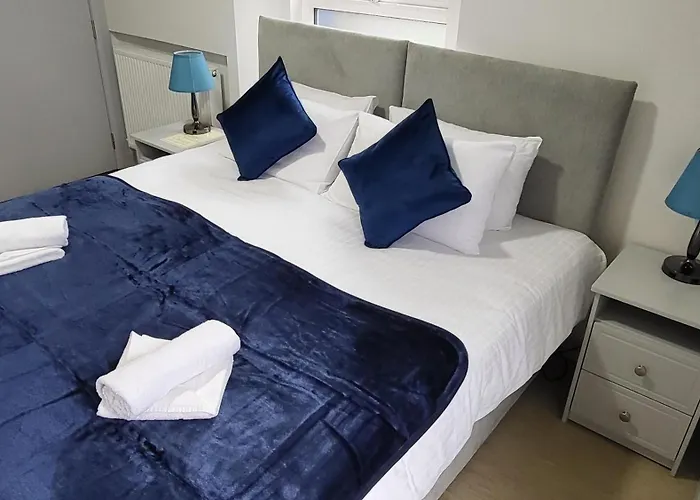 Trivia House Hostel *